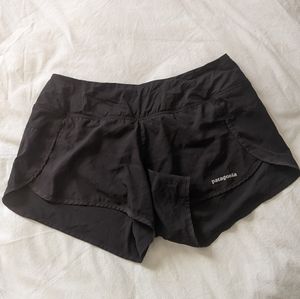 Patagonia black medium shirts